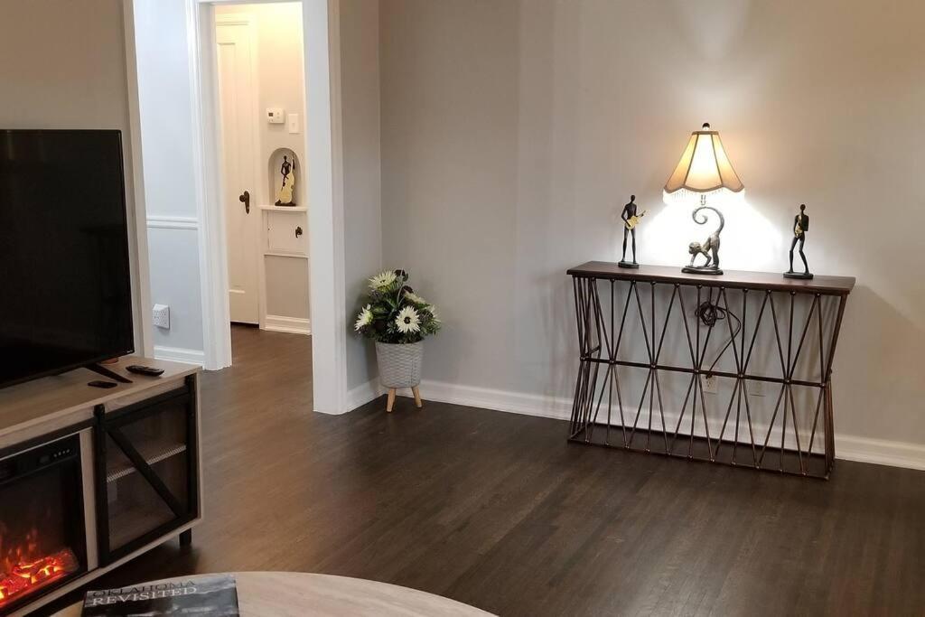 Blue Flamingo'S Charming Home-Heart Of Tulsa2- Cherry St-Expo-11Th Ngoại thất bức ảnh